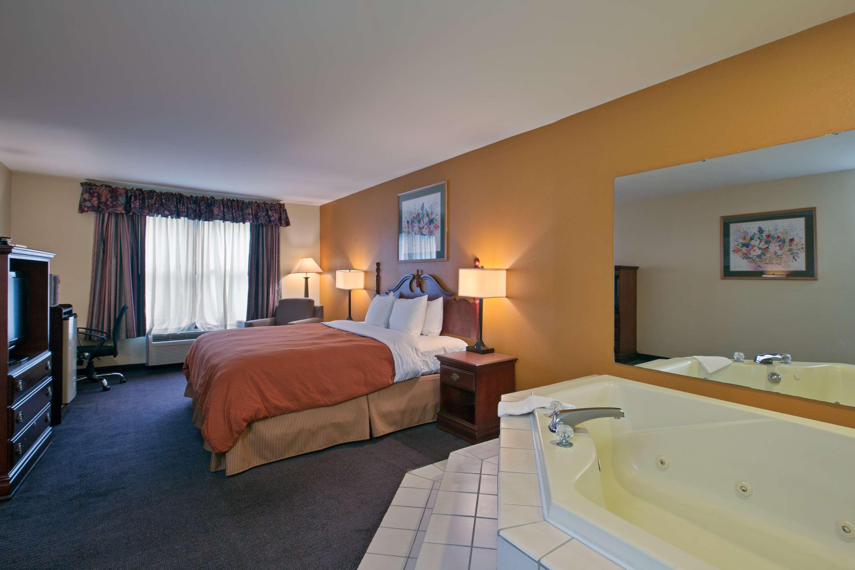 Country Inn & Suites By Radisson, Richmond I-95 South, Va Bellwood Exterior foto
