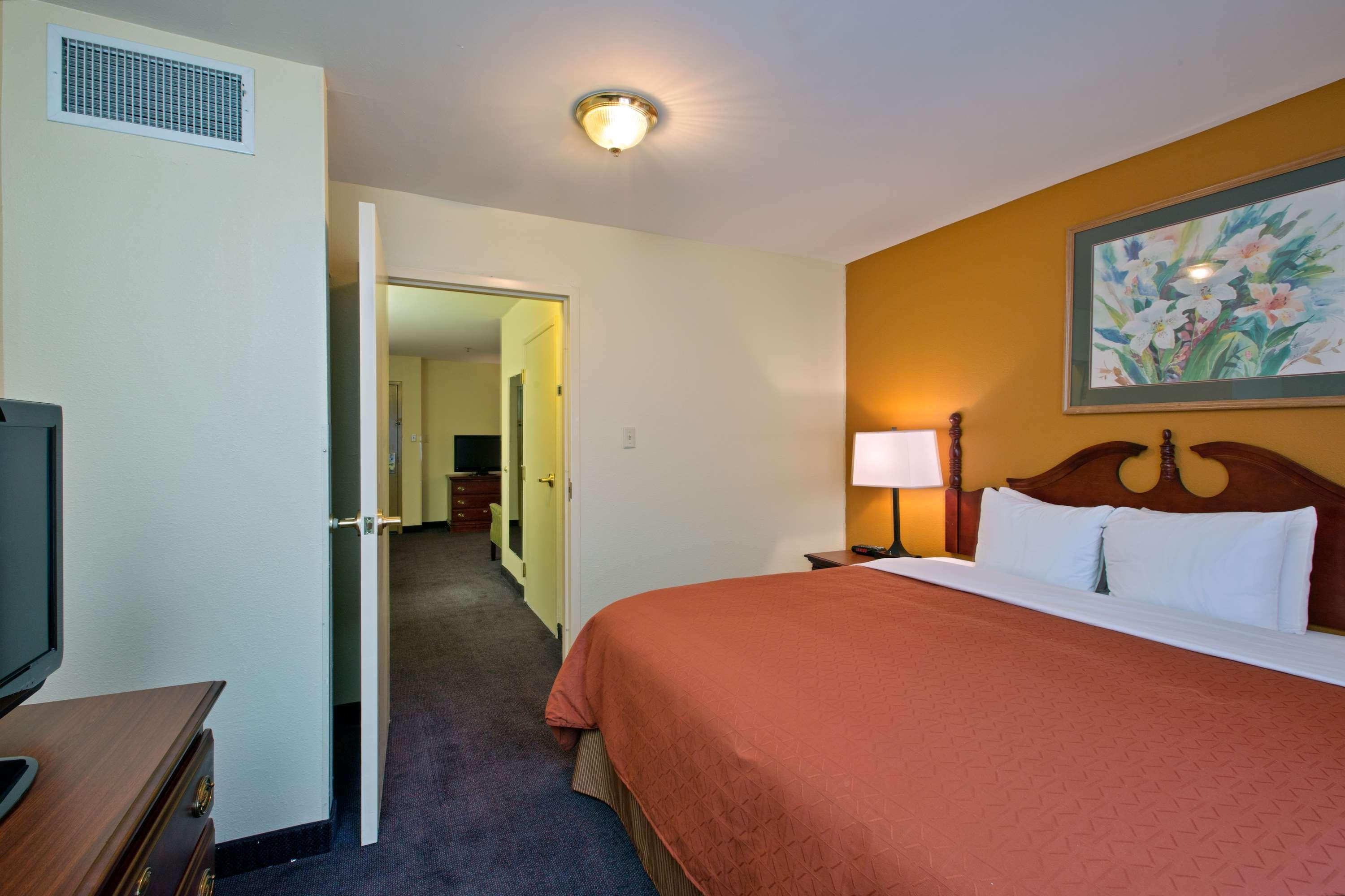 Country Inn & Suites By Radisson, Richmond I-95 South, Va Bellwood Exterior foto